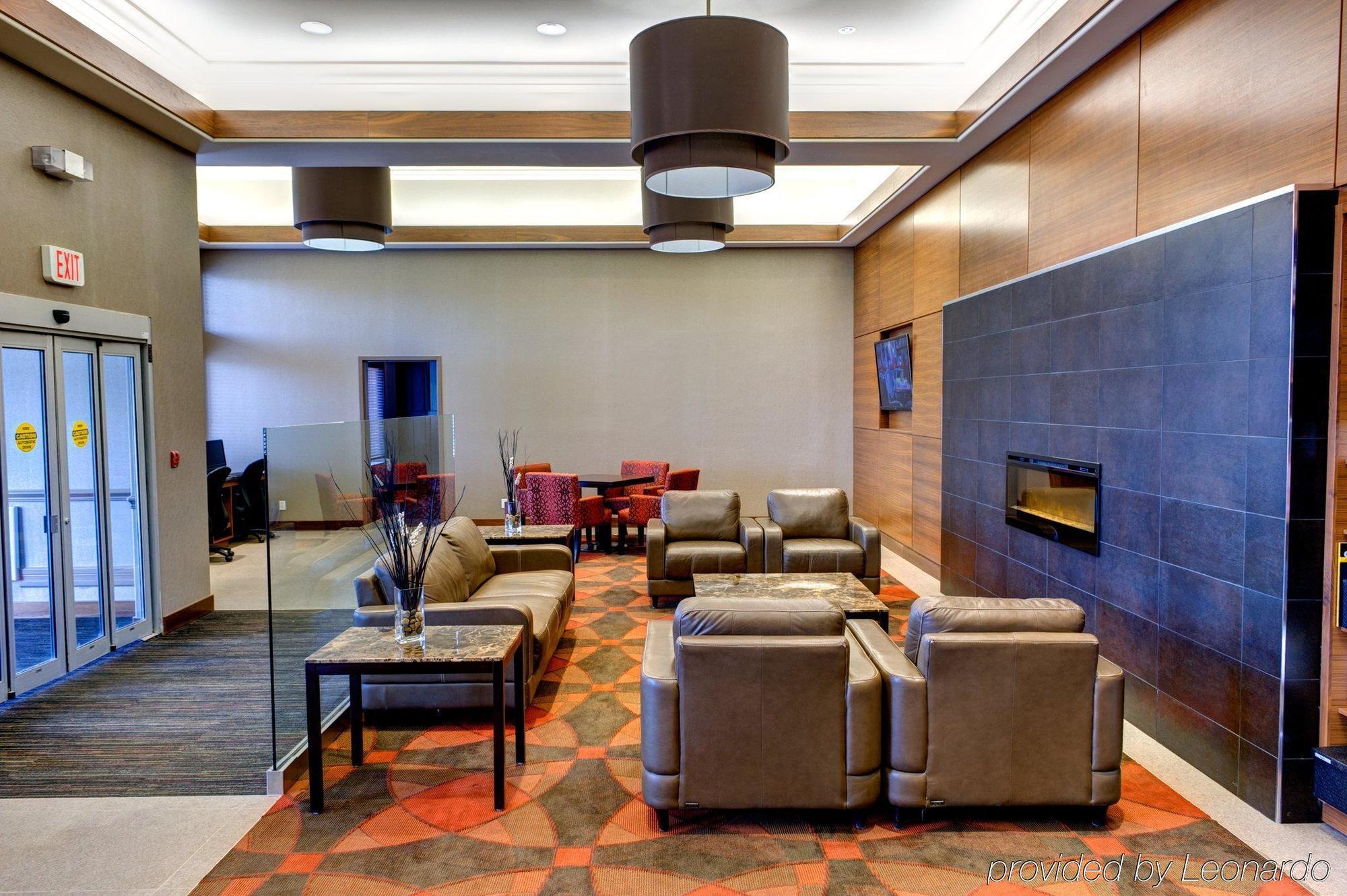 Radisson Hotel & Suites Fort Mcmurray Exterior photo